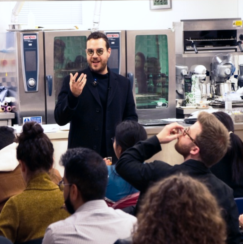 Why Olive Oil Sommeliers Help You Pick the Best EVOO?